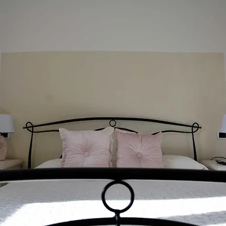 Guest house Houseparadise *